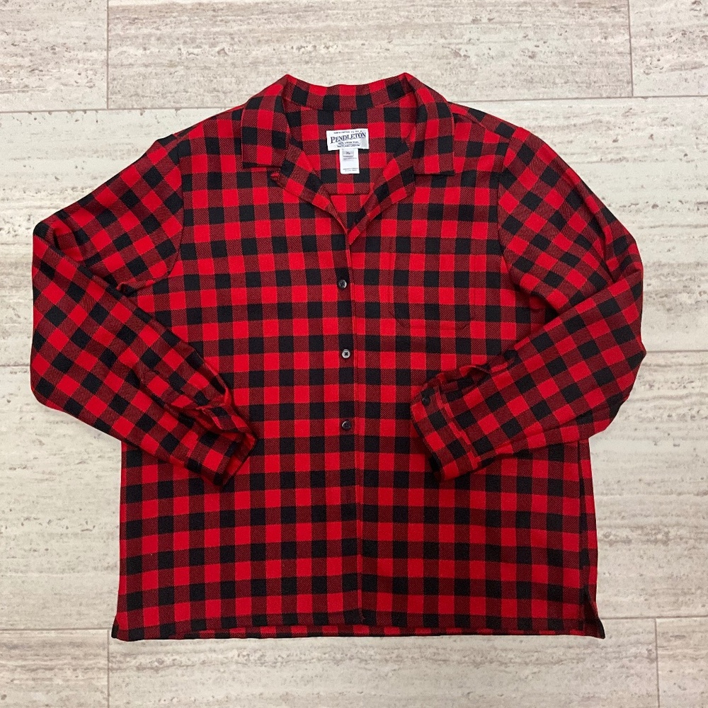 Pendleton women’s XL 100% wool Black and Red Buffalo Check shirt